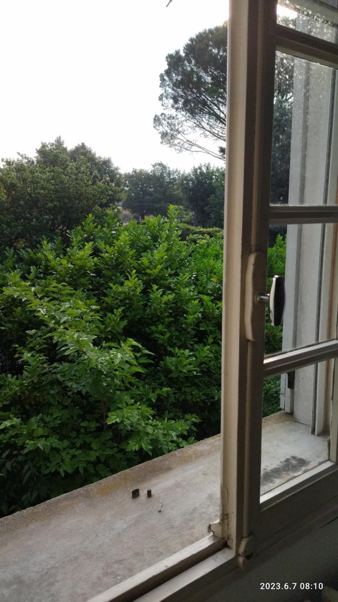 La Maison Du Bonheur Velleron Extérieur photo